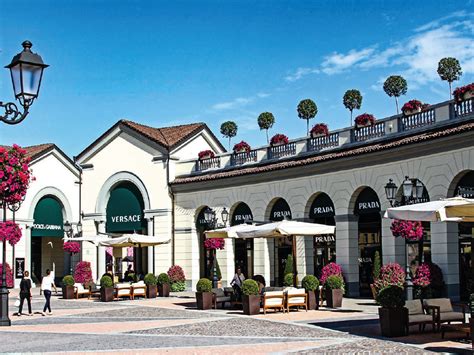 Serravalle Outlet: the Best Outlet in Italy .